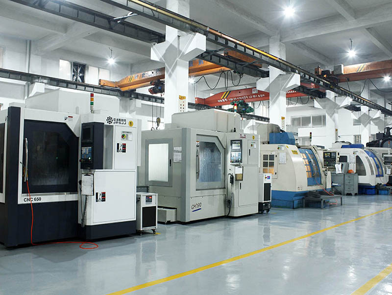 清新模具制造-07