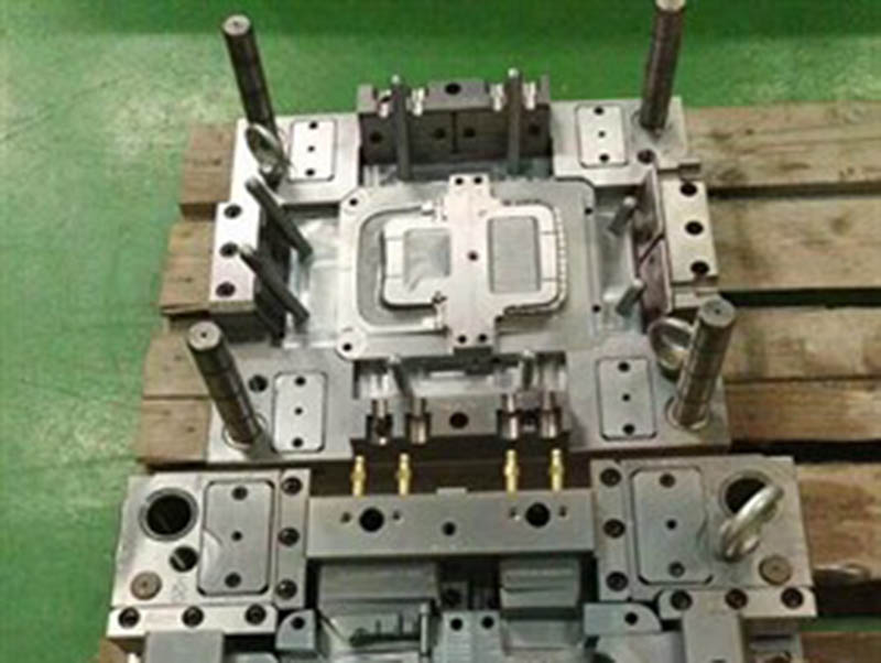 清新模具制造-06