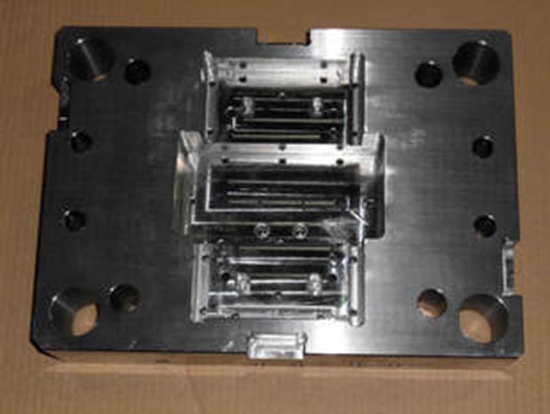 清新精密塑料模-06